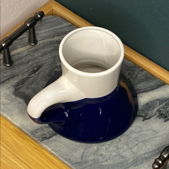 Vintage Blue and White No Spill Ceramic Mug - Picture 4 of 4